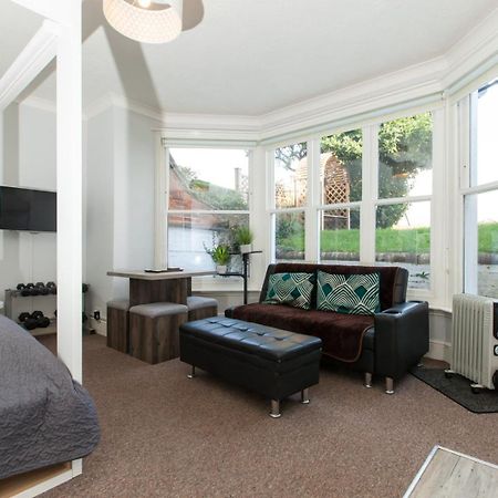 Guestready - Classy Studio In Brighton Apartment Bagian luar foto
