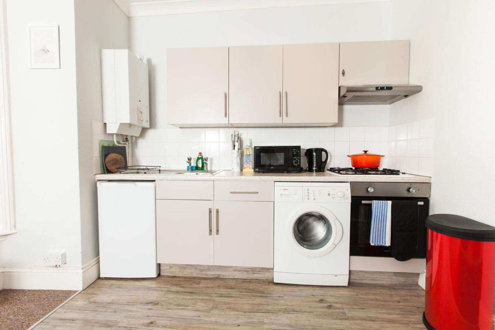 Guestready - Classy Studio In Brighton Apartment Bagian luar foto