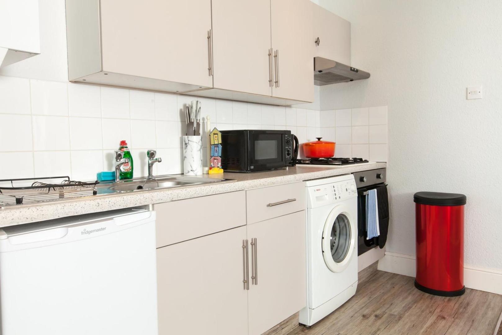 Guestready - Classy Studio In Brighton Apartment Bagian luar foto
